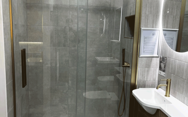 Shower Cubicle in Gold