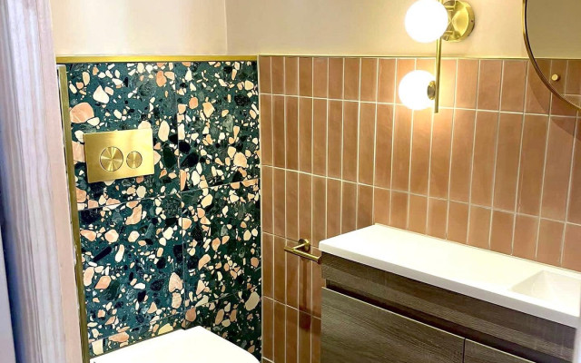 Explore our stylish bathroom project showcasing modern design with vibrant materials at Bristol Plumbing Supplies!